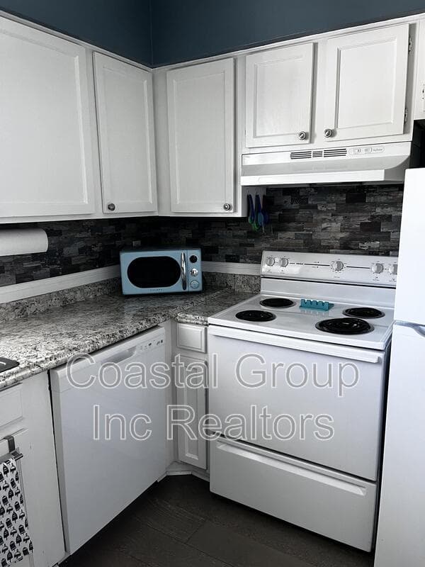 Norfolk Condo: 9518 18th Bay Street - A