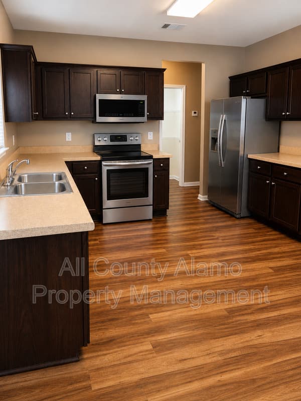 Selma House: 9006 Pinseeker