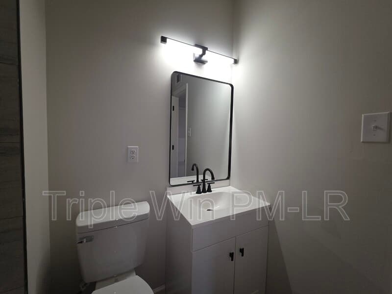 Jacksonville House: 1516 Gregory St