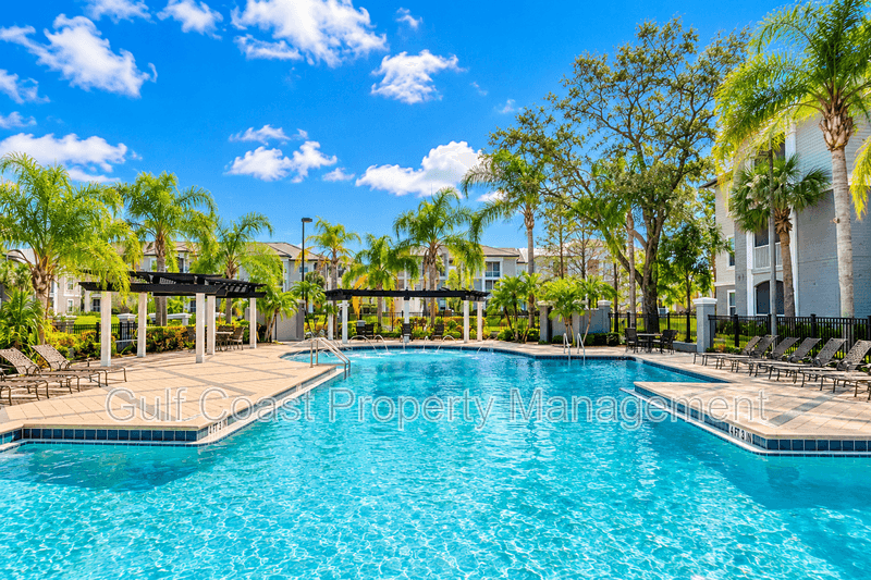 Riverview House: 5521 Legacy Crescent Place