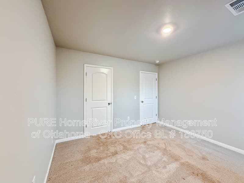 El Reno House: 1609 Vermilion Ln