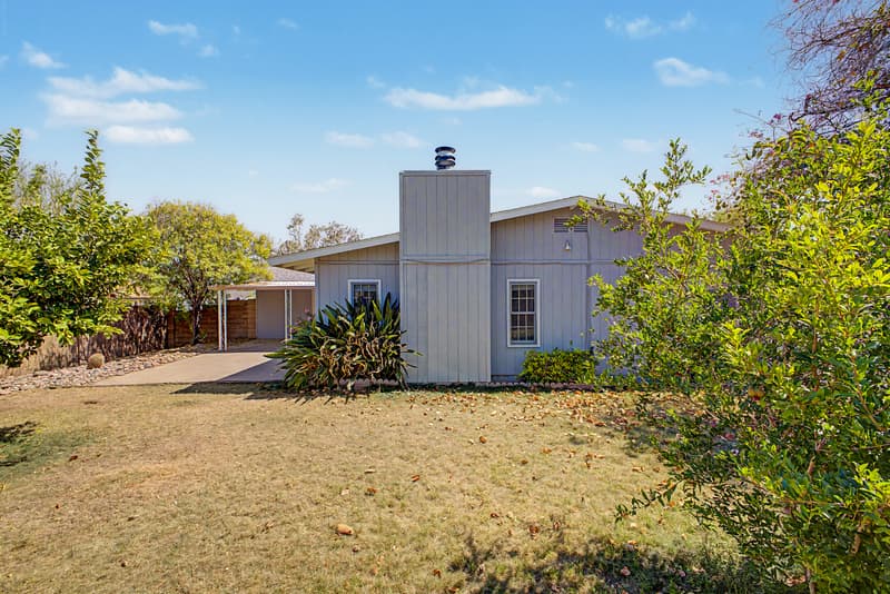 Phoenix House: 2822 E WILLOW Avenue