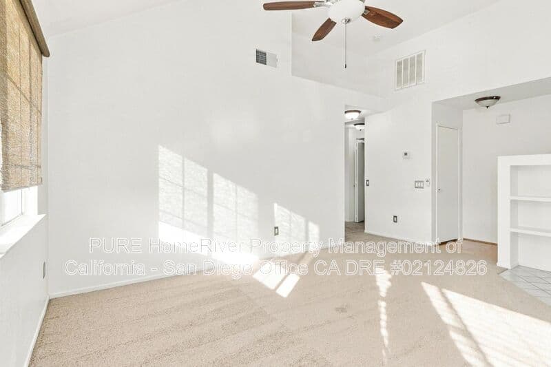 El Cajon House: 12090 Calle de Montana