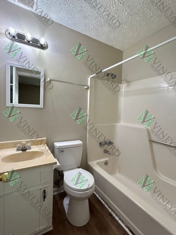 Marietta Condo: 166 Kimberly Way SW