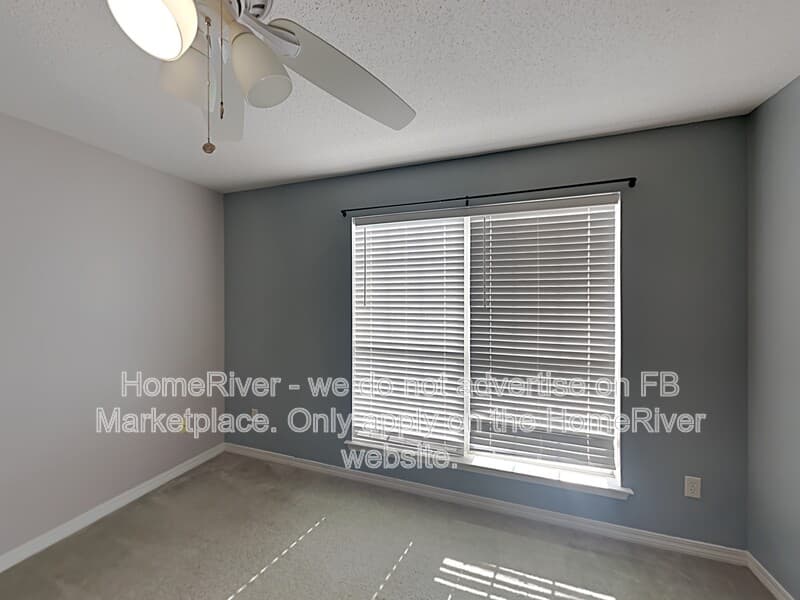 Navarre House: 7036 Sawfish St