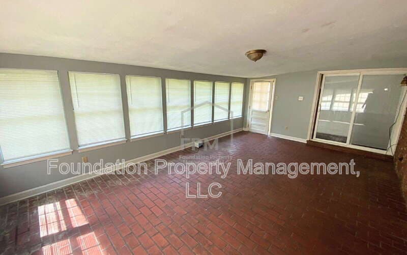 Memphis House: 3083 Dothan Street