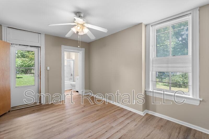 Maplewood Condo: 3619 Commonwealth Avenue - 1F