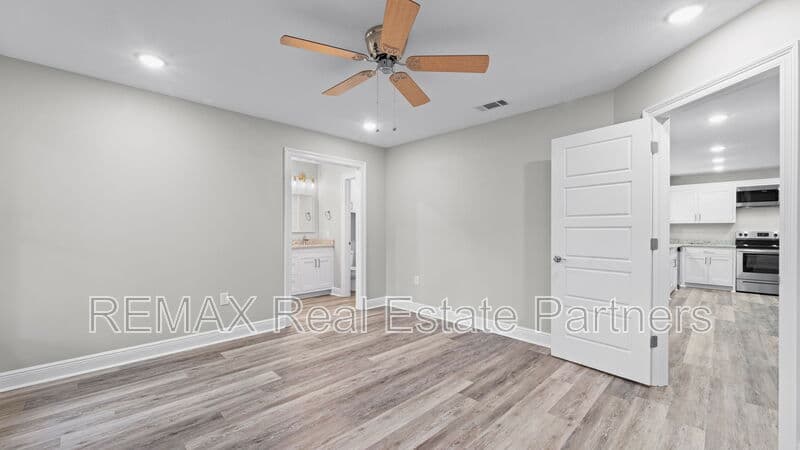 Petal Condo: 19 Bellamy Ln