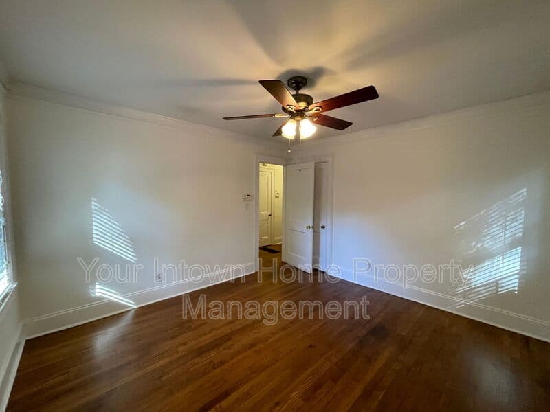 Atlanta House: 82 Rogers Street SE