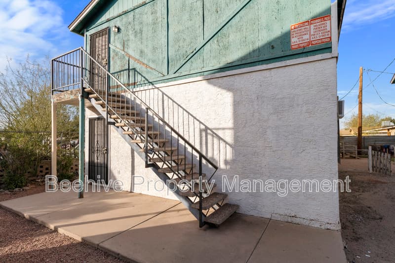 Phoenix House: 1040 N 28th St