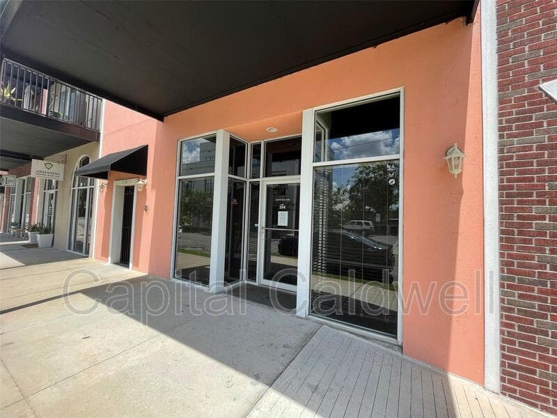 Tampa House: 2002 E 5th Ave
