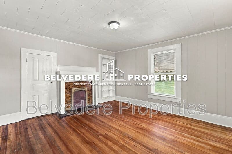 Winston-Salem House: 1400 NE 24th Street