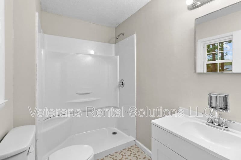 Fayetteville House: 1493 Argon Avenue