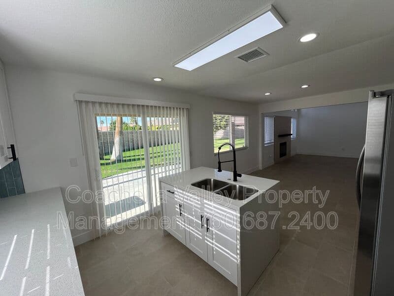 Indio House: 47675 Azalea St