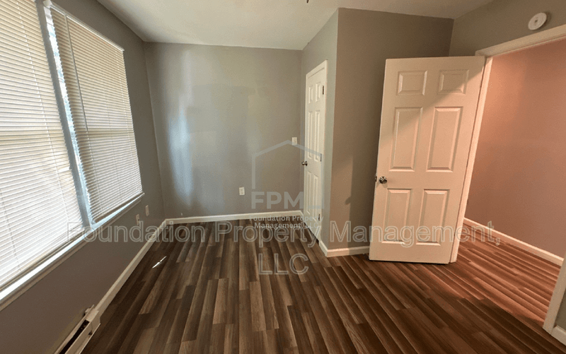 Memphis House: 1362 East Trigg Avenue