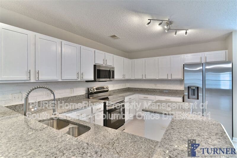 Chapin House: 125 Baltic Ct