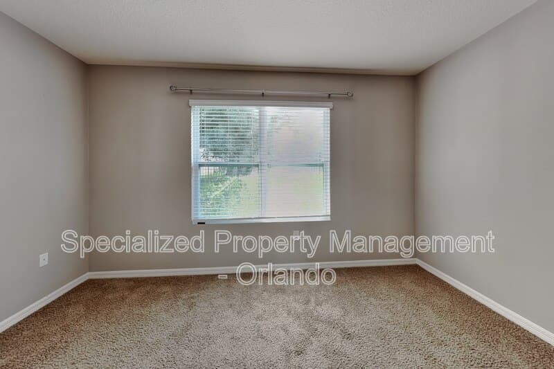 Deland House: 227 Duke Dr