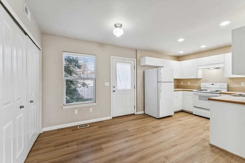 Boise Townhome: 7906 West Colehaven Court