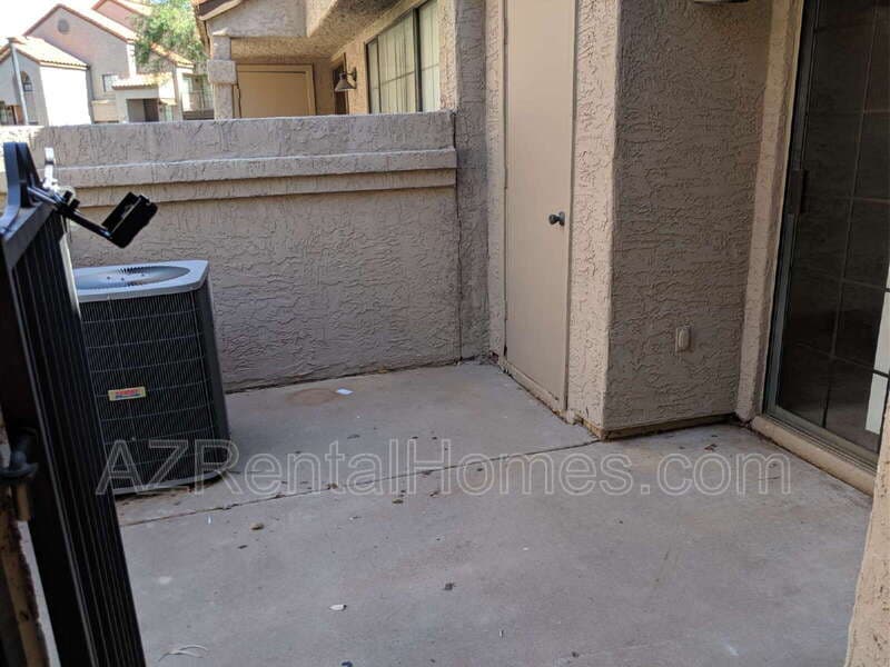 Tempe Townhome: 609 E Mesquite Cir