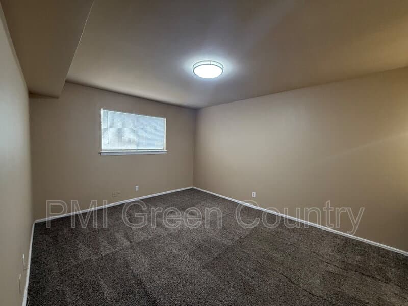 Tulsa House: 4334 E 67th St