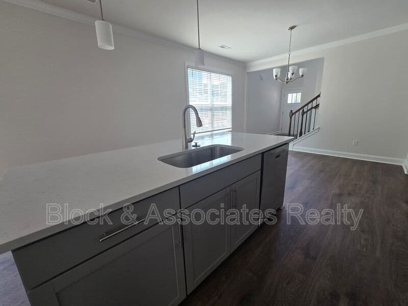 Jamestown House: 209 Ranger Rd