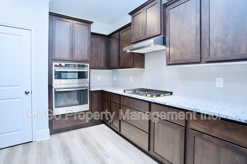 Greenville House: 114 Horace Court Drive
