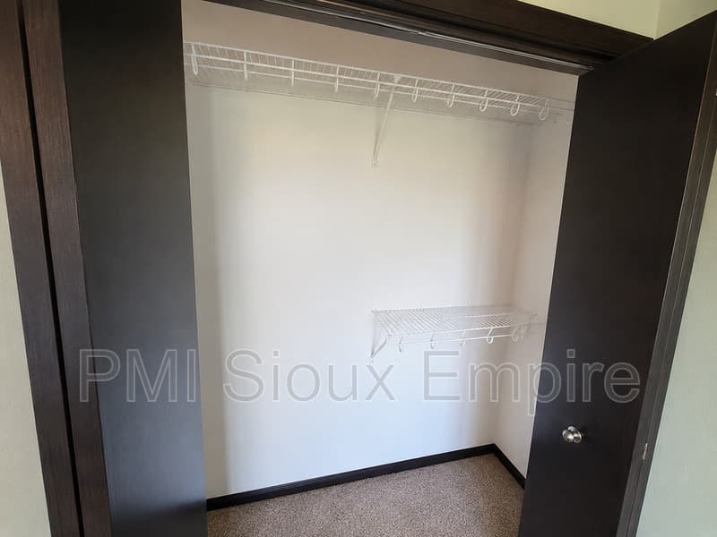 Sioux Falls Townhome: 9600 W Broek Dr
