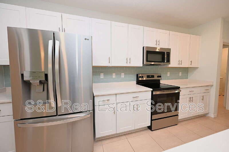 Lakeland House: 2028 Rosewood Cir