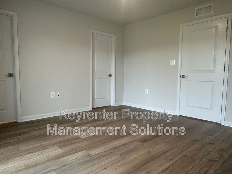 Waynesboro House: 121 Gibraltar Drive