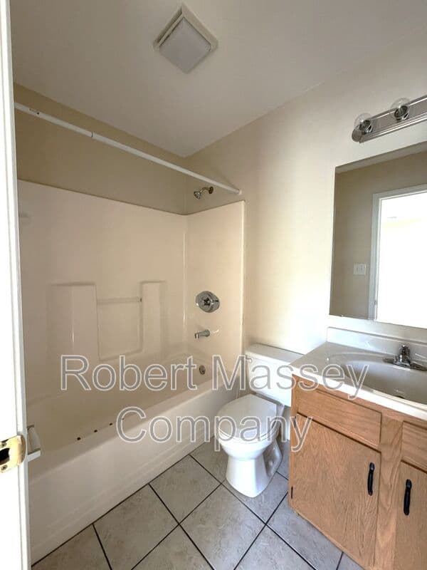 Shepherdsville Condo: 230 Highland Blvd