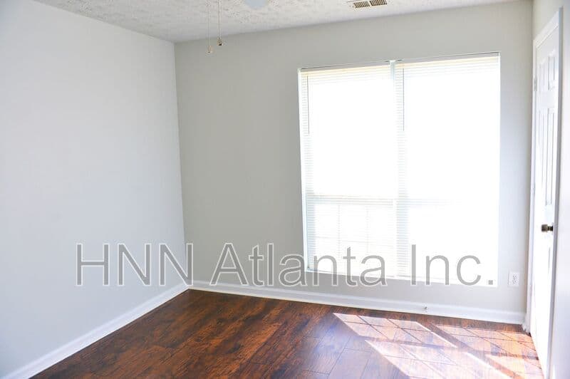 Ellenwood House: 4256 Viewpoint LN.