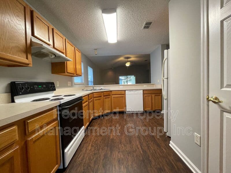 JACKSONVILLE House: 9374 DANIELS MILL DRIVE
