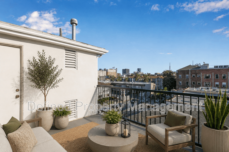 Los Angeles Condo: 1827 Wilcox Avenue Los Angeles, CA 90028