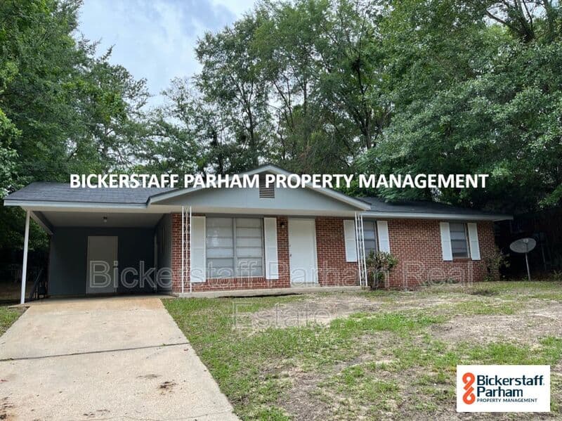 Columbus House: 751 Baxley Way