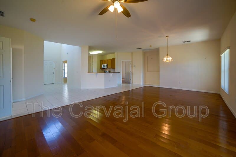 Poinciana House: 1196 Glendora Road North