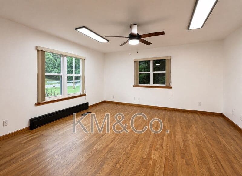 Hillsboro House: 535 Elm Street
