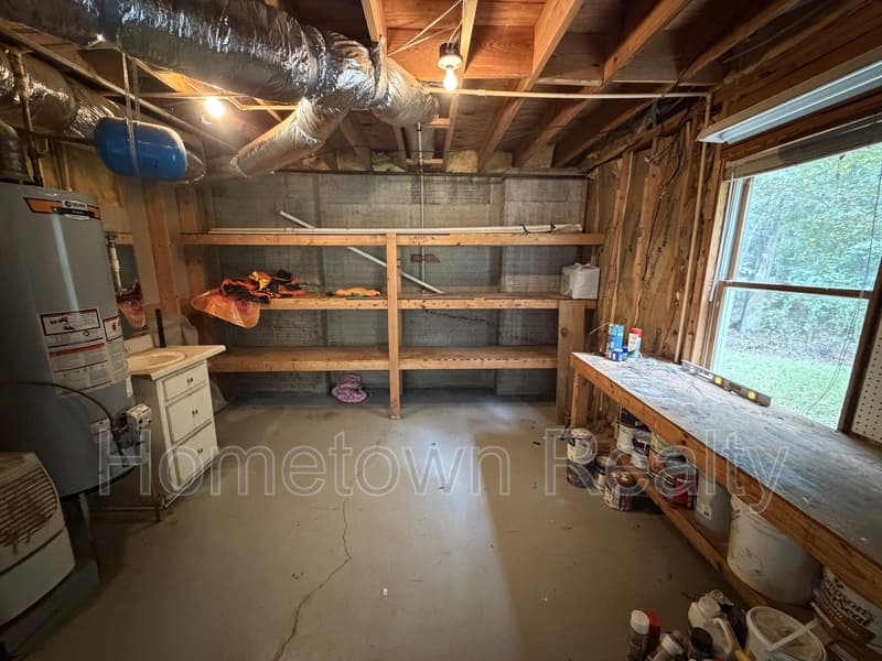McDonough House: 175 Allie Drive