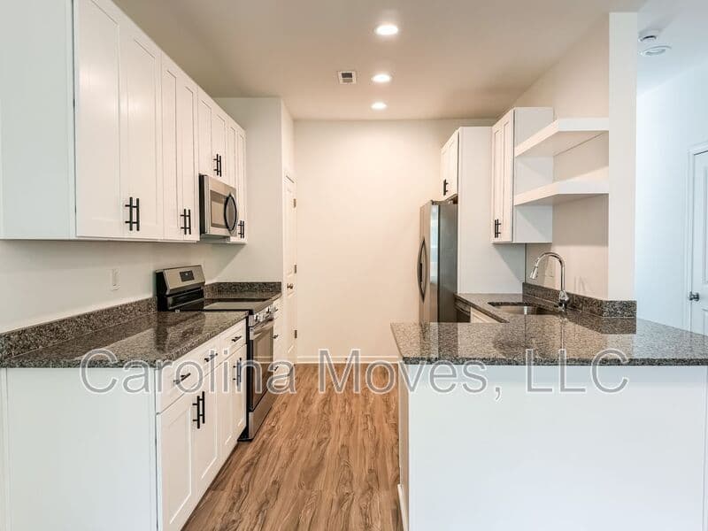 Greenville Condo: 707 W Parker Rd