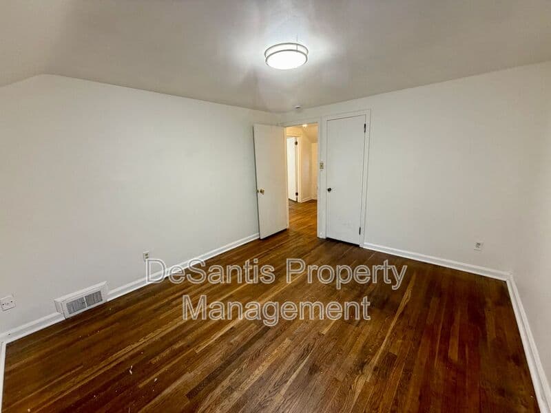 Pittsburgh House: 2725 Glen Mawr Street