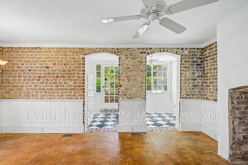 Savannah Condo: 521 E Harris St