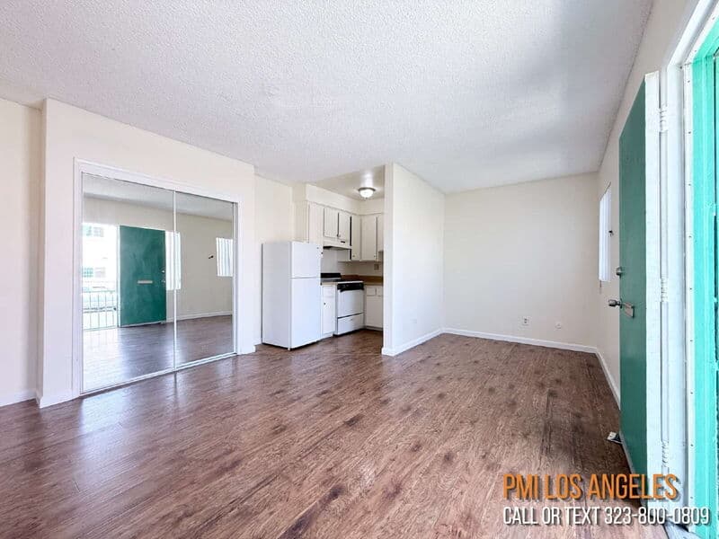 Los Angeles Condo: 1497 West 29th Street