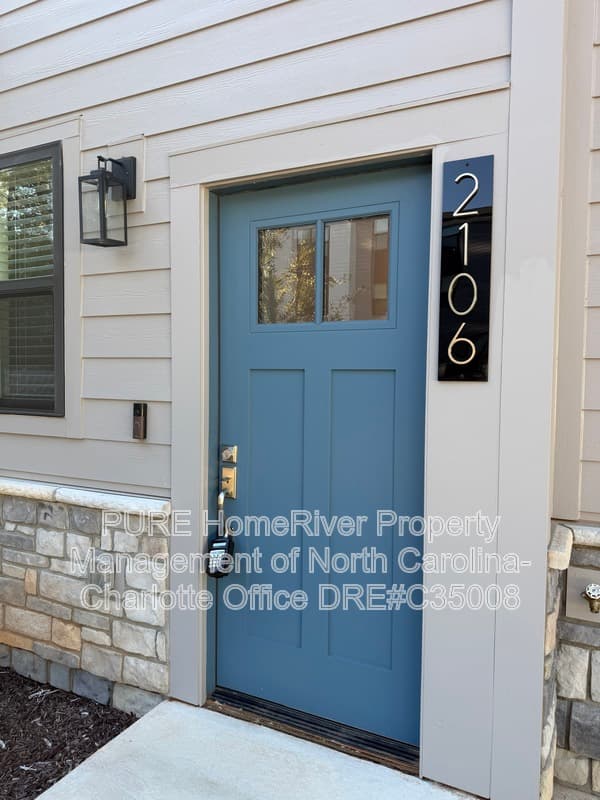 Charlotte Townhome: 2106 Bombay Way