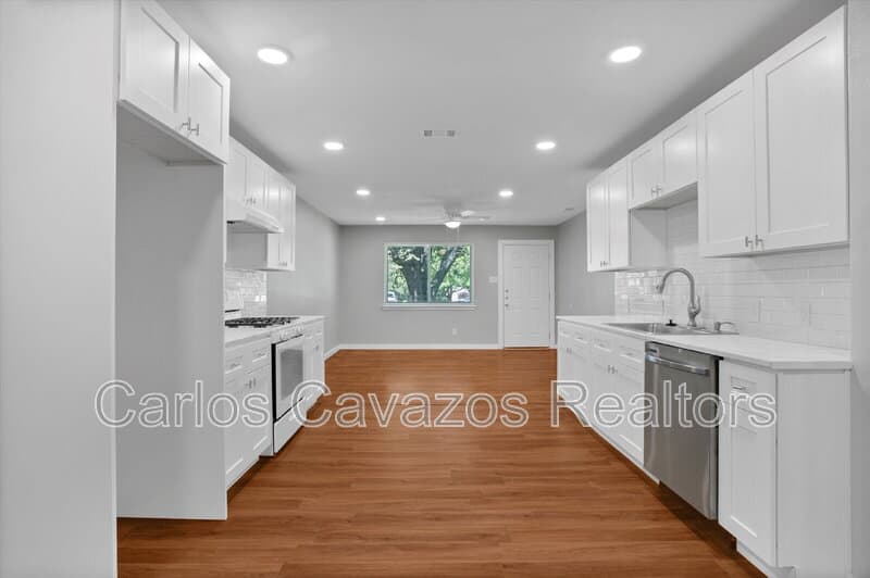 Mesquite House: 1924 Rayburn Ave.