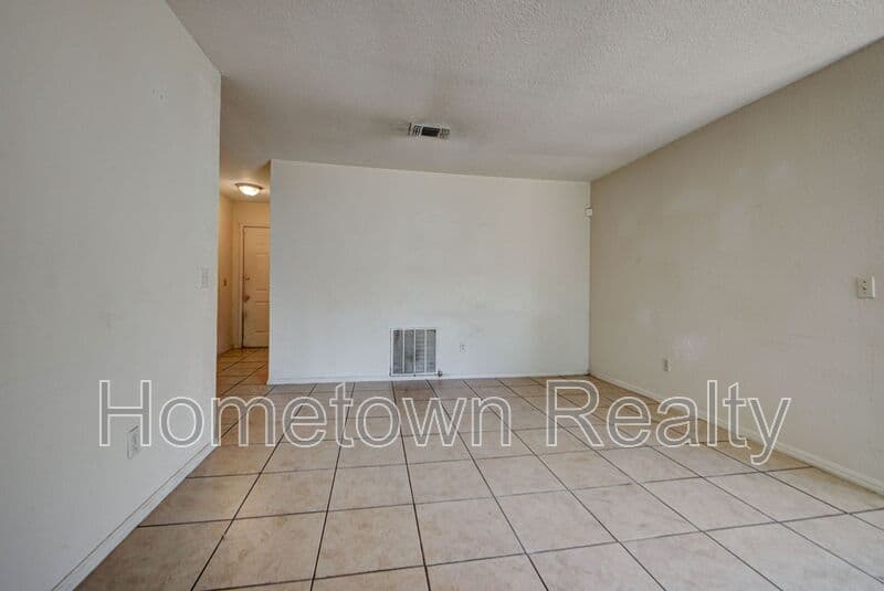 Oklahoma City House: 1109 NE 5th Terrace