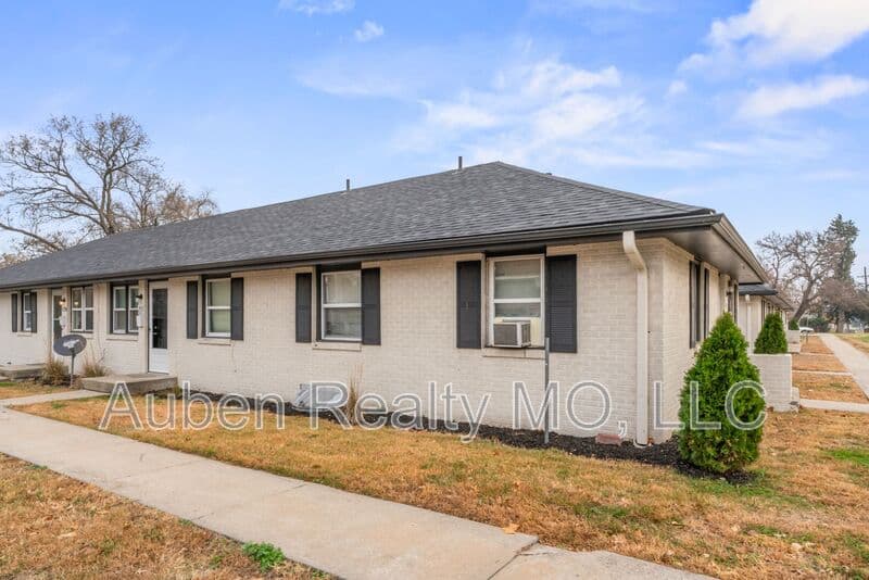 Kansas City Condo: 3143 Puckett Rd