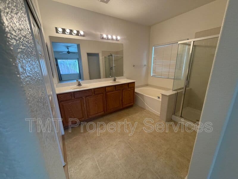 Elk Grove House: 9965 Firethorn Way