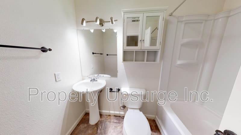 Redding Apartment: 3220 C St