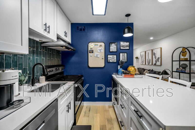Austin Condo: 3806 Southridge Dr