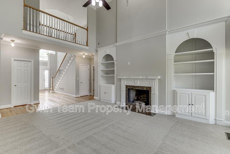Duluth House: 9345 Riverclub Pkwy