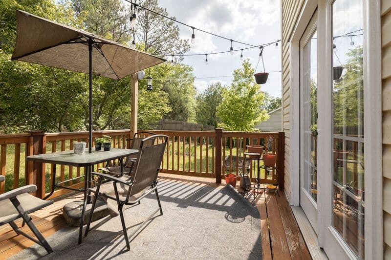 Athens House: 125 Whispering Springs